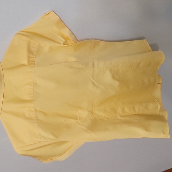 Soft yellow stretch Van Heusen button down shirt size L - Picture 4 of 4